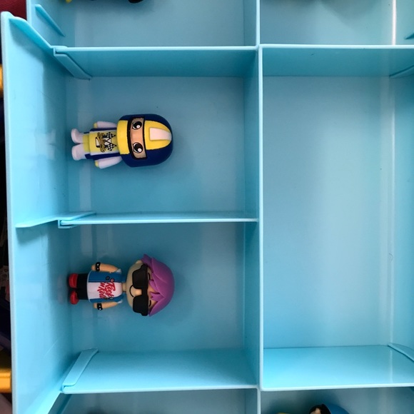 Ryan’s World Tour Suitcase - Picture 2 of 9